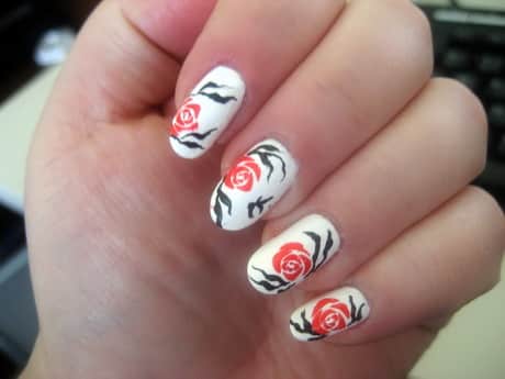 Easy Nail designs with flowers