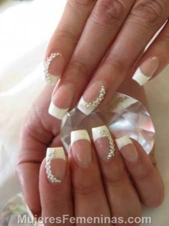 Diseños-de-Uñas-para-Novias-2