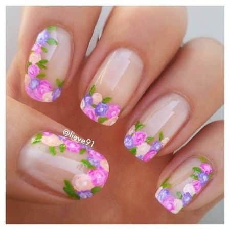 Diseños de uñas con flores naturales