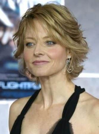 cortes de cabello y peinados para mujeres mayores de 50 anos Media melena jodie foster 1