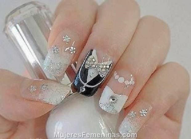 20 ideas de diseños de uñas decoradas para novias que usan en su casamiento  - Mujeres Femeninas
