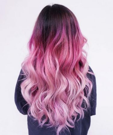 mechas de colores arcoiris rosa pastel