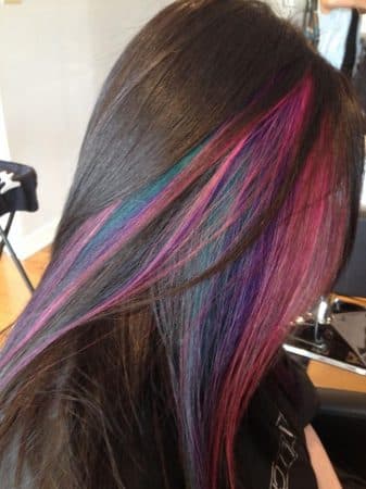 mechas de colores pelo negro