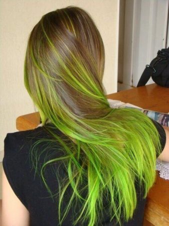 mechas de colores verde