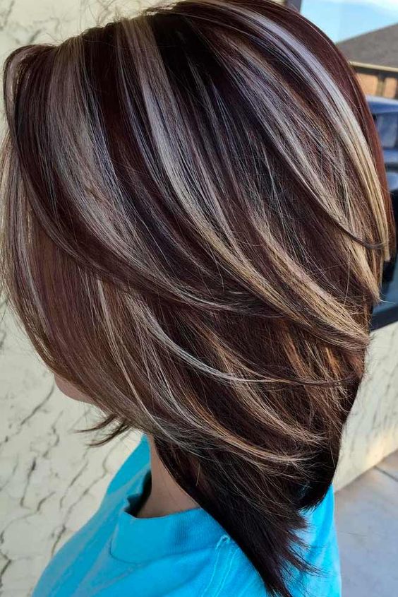 mechas platinadas con base chocolate