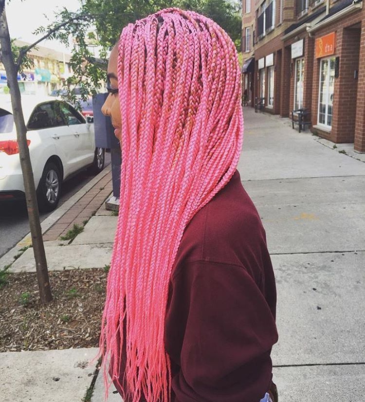 pelo rosa trenzas africanas