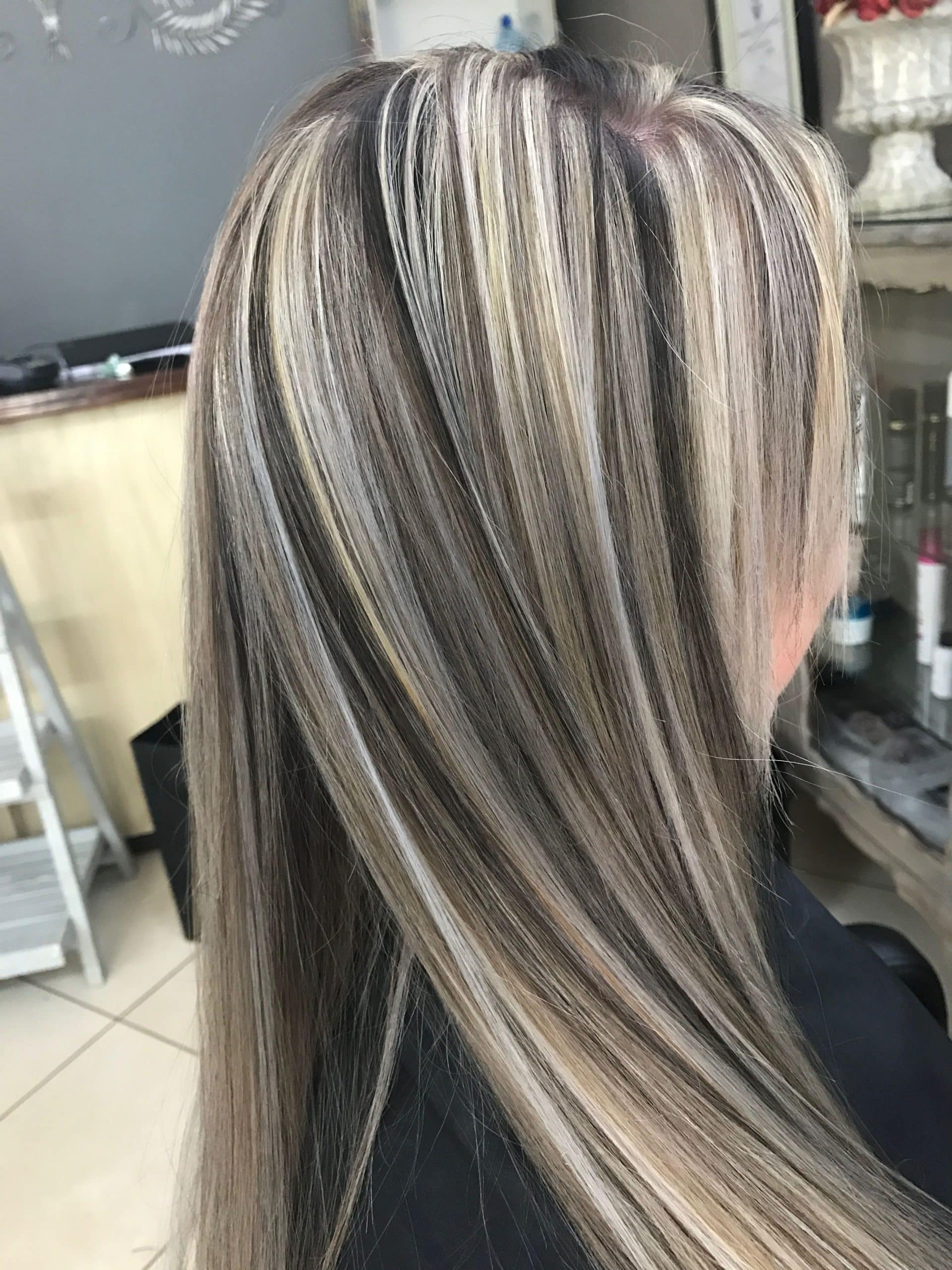 27 Mejores Imágenes de Mechas Beige Tendencia 2023 en Coloración de