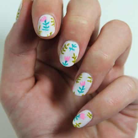 uñas decoradas con flores paso a paso 2