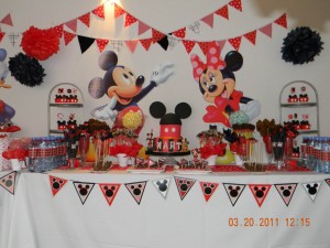 Cumple Mickey mesa dulce