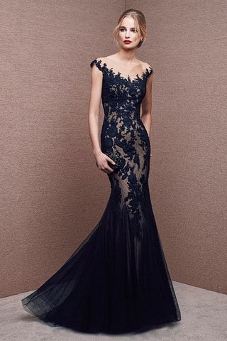 Vestido_It_s_my_party_6620_en_tul_de_chantilly_negro_y_fondo_nude_large
