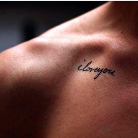 tatuajes en la clavicula elegantes frases