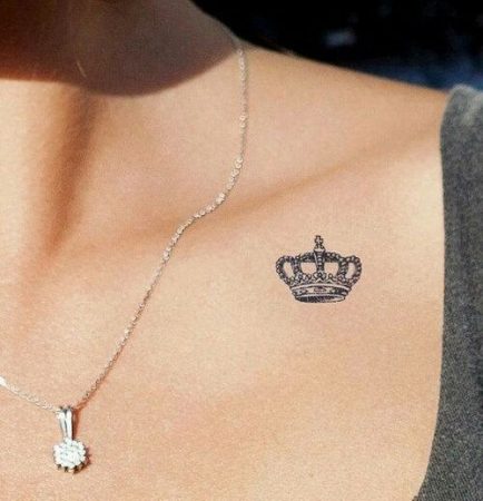 tatuajes en la clavicula pequenos