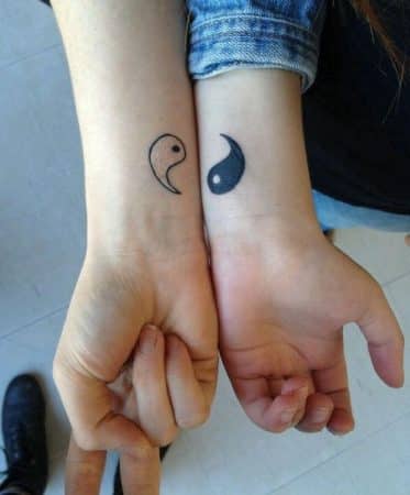 tatuajes hermanas yang ying yang