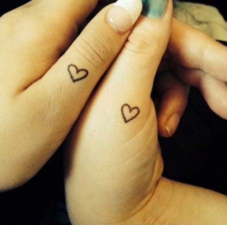 tatuajes solo para mejores amigas dedos