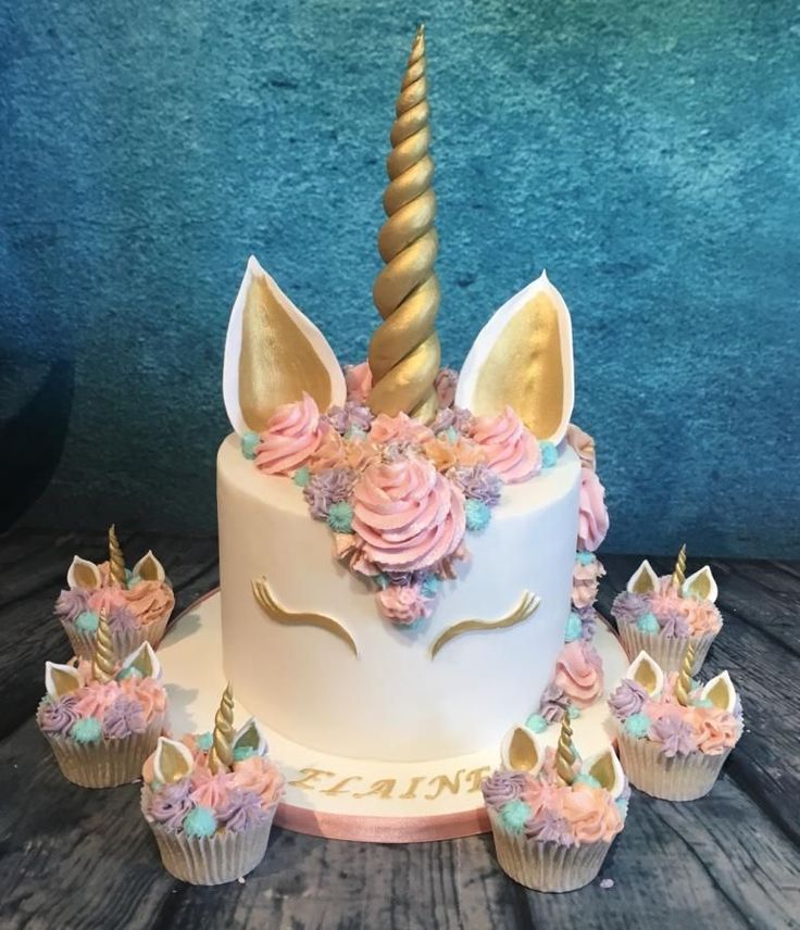 torta y cupcakes unicornios